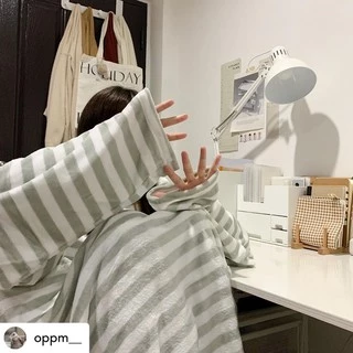[🔥 มีโค้ดส่วนลด] Mollisblanket ผ้าห่มมีแขนสีเทาลาย Soft Grey