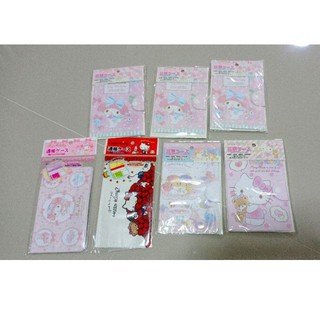 SANRIO สมุดใส่พาสปอร์ต Hello Kitty