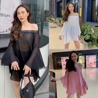 👗Pfashion [ส่งไว!!🚛] P13379 มินิเดรสปาดไหล่ชีฟองแขนยาว Long sleeve off the shoulder chiffon mini dress