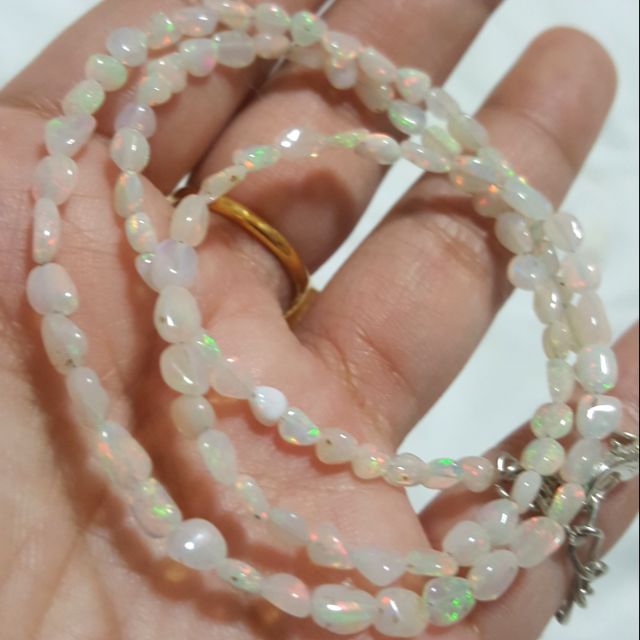 สร้อยคอโอปอลแท้ ไฟสวยมาก 16" (Natural freefrom opal beads necklace)