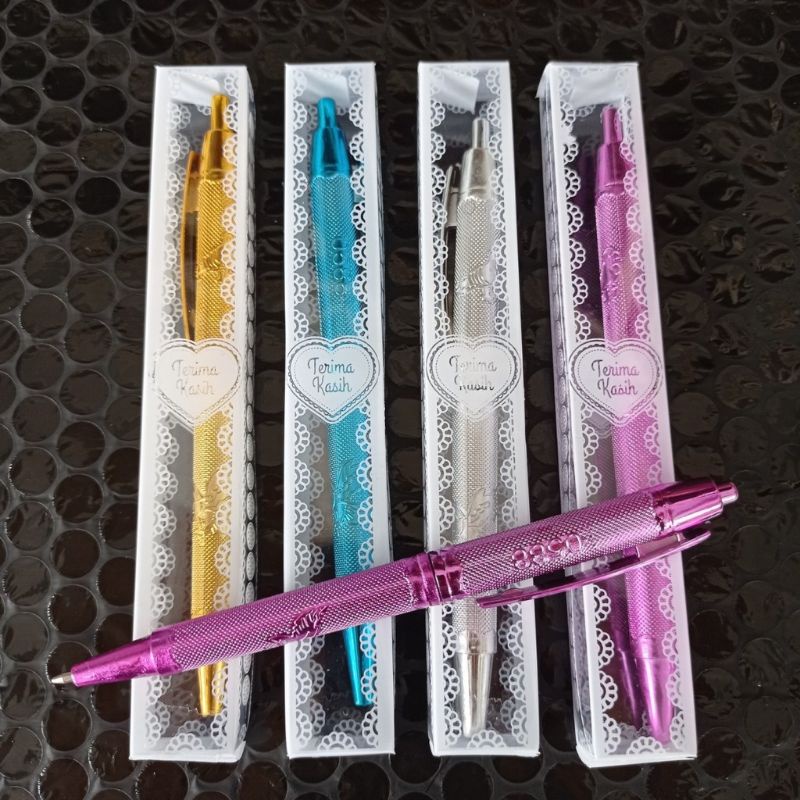 ปากกาทองพร้อมโมติฟกล่องบรรจุภัณฑ์กล่องฝาไมก้าของที่ระลึกงานแต่งงาน