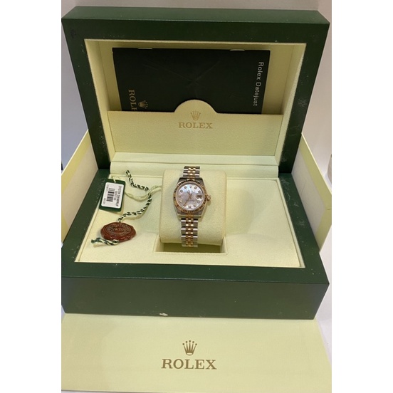 Rolex Oyster perpetual 26mm หลักเพชร บานพับมงกุฎ สี pink gold มุกชมพูเหลือบ หายากมากสวย นัดรับและตรวจสอบที่ร้านนาฬิกา