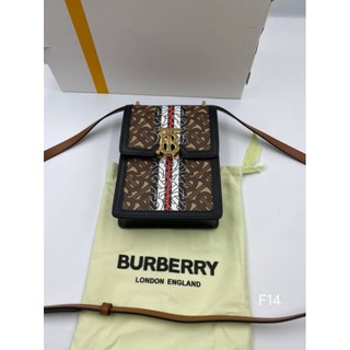 กระเป๋าใส่โทรศัพท์Burberry