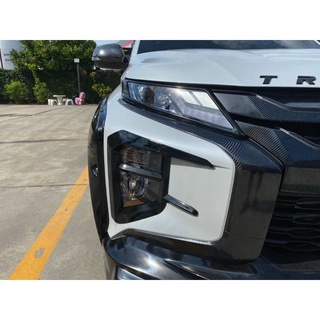 ครอบไฟตัดหมอก MITSUBISHI TRITON 2019 มี 2 สีให้เลือก