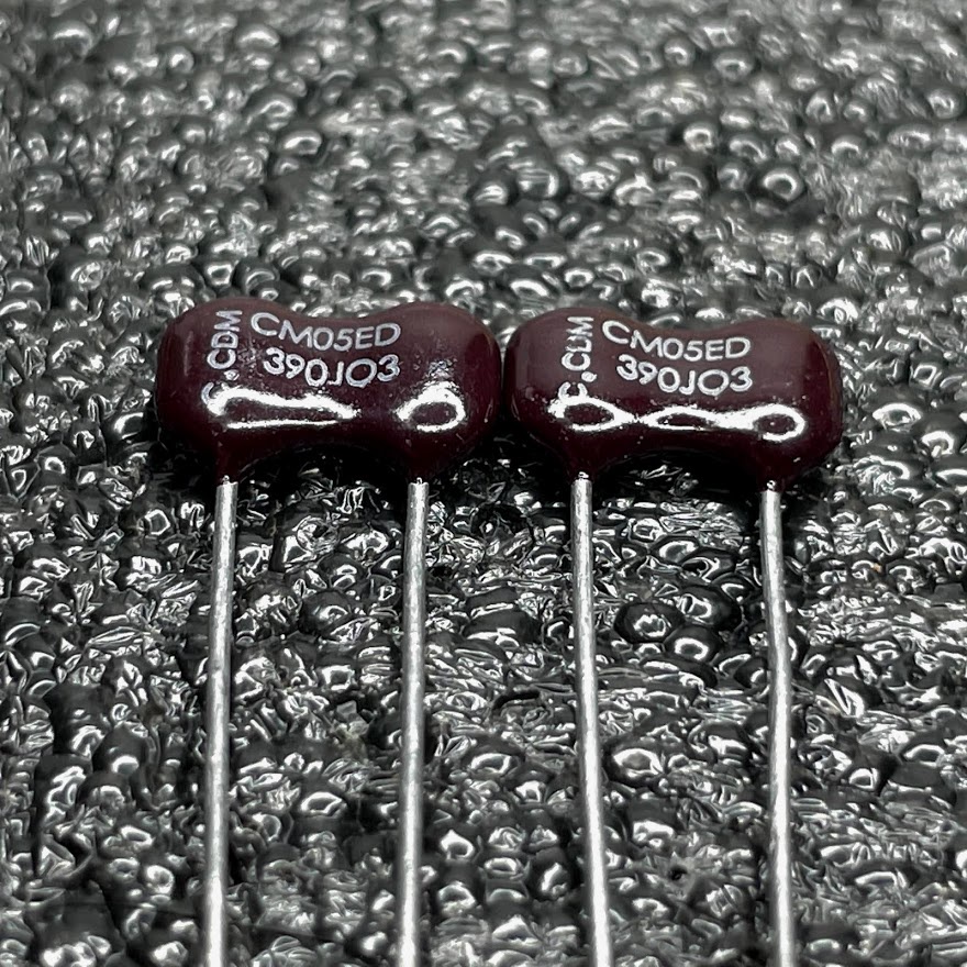 39pF 500V Silver Mica CDM Capacitor (5.9mm)