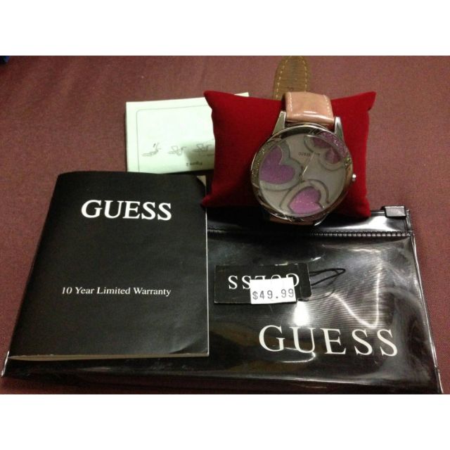 นาฬิกา Guess