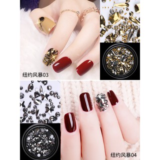 Douyin สุทธิสีแดงร้อนเล็บเพชรตกแต่งแพทช์ใหม่เครื่องประดับสำเร็จรูป Rhinestone ตกแต่งเล็บซูเปอร์แฟลชเพชรผีเสื้อ