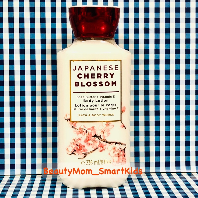 Bath &amp; Body Work Signature Collection Japanese Cherry Blossom Ultra Shea Body Lotion 8 oz / 236 g.โลชั่นน้ำหอม หอมติดผิว