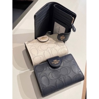 Coach wallet หนังฉลุ สวยมากทนสุดๆส่งฟรีค่ะ