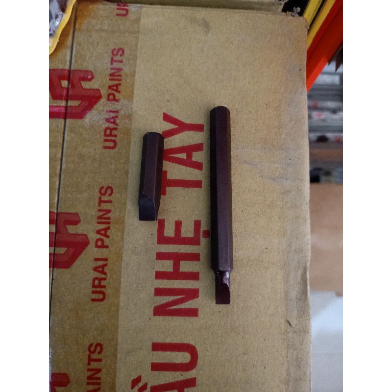 BROWN FLAT SCREWDRIVER 6L - 8L (LONG - SHORT)