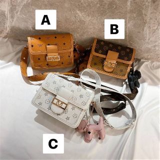 ❗❗👜 กระเป๋าสะพายข้าง​ เกรดพรีเมี่ยม​ 👜
👜 งานดี​ แพงเกินราคา​ 👜