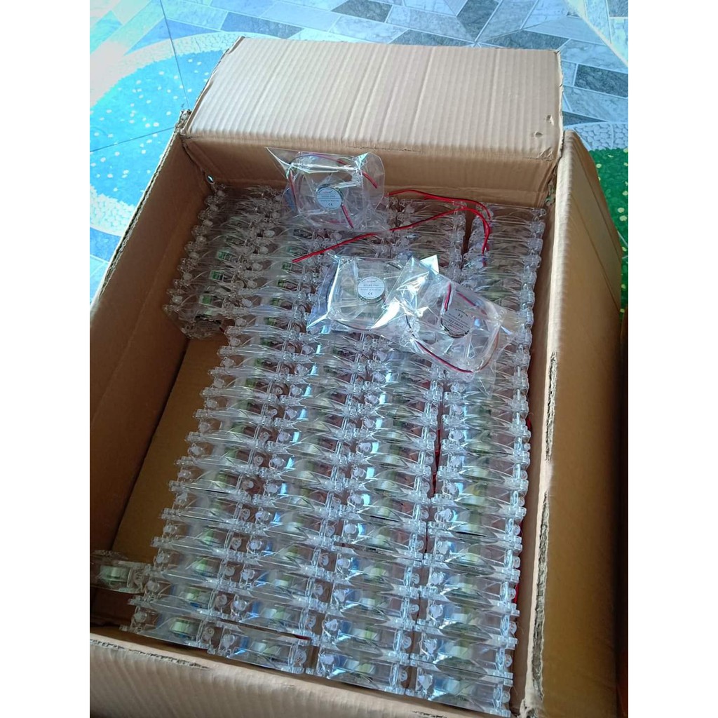 พัดลมเคส คอม 8 ซม. รุ่นใส ไฟ7สีกะพิบได้ (DC12V 0.18A) (topshop19)