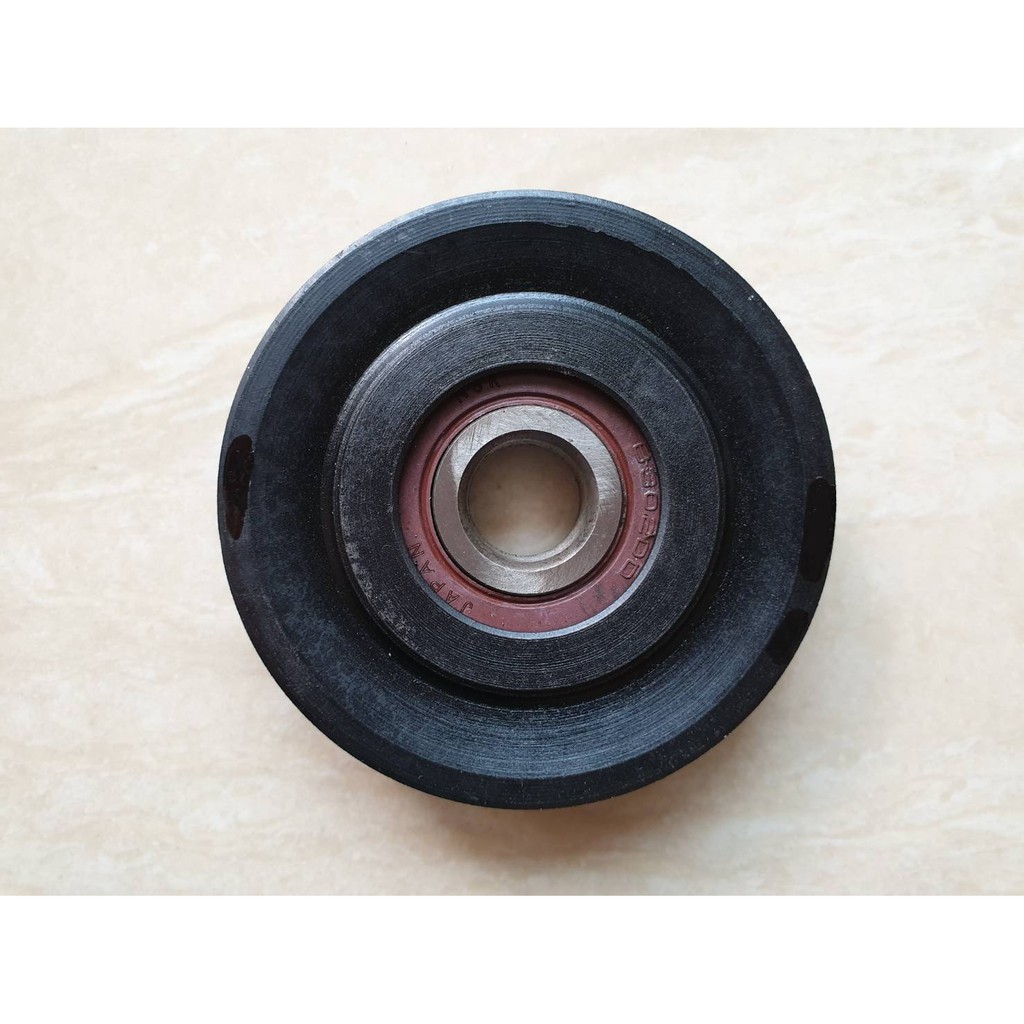 ลูกลอกตั้งสายพานแอร์ NISSAN B11  ไต้หวัน ราคาตัวละ 280 บาท