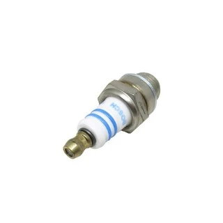 Bosch หัวเทียน เครื่องตัดหญ้า เครื่องพ่นยา เลื่อยยนต์ 2จังหวะ รุ่น WS7E แท้ 100%