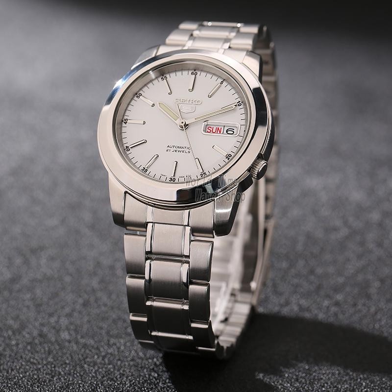 SEIKO 5 Automatic รุ่น SNKE49K1 นาฬิกาข้อมือผู้ชาย สายสแตนเลส หน้าปัดขาว - มั่นใจ ของแท้ 100% ประกันสินค้า1 ปีเต็ม