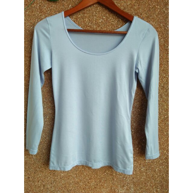 เสื้อ​กัน​หนาว​heattech uniqlo