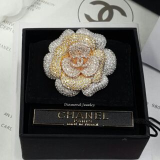 Hi-End Quality !!!!!!

ปรบมือรัวๆ ให้กับ Chanel Brooch