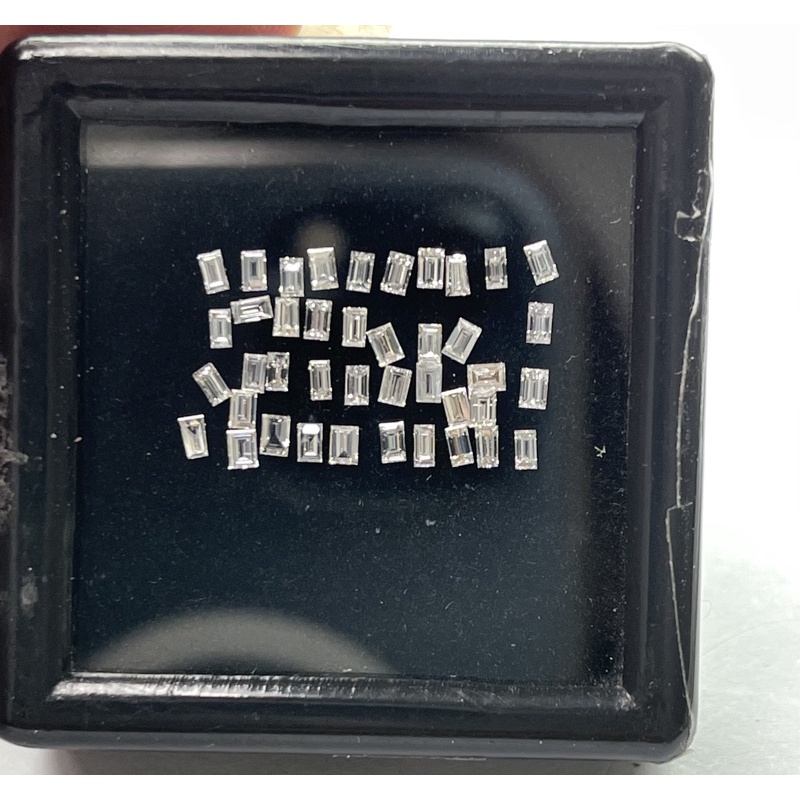 เพชรแท้สี่เหลี่ยมบาเก็ท2.2มิลvs-vvs98-99