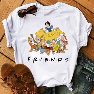 เสื้อยืด พิมพ์ลายกราฟิกการ์ตูนดิสนีย์ The Seven Dwarfs เจ้าหญิงสโนว์ไวท์ สําหรับผู้หญิง และผู้ชาย