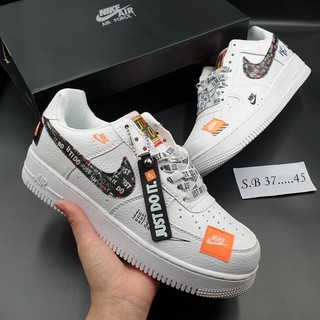 รุ่นขายดี Nike Air Force 1 “JUST DO IT” สีขาว/ดำ (แถมกล่อง) จ่ายเงินปลายทางได้