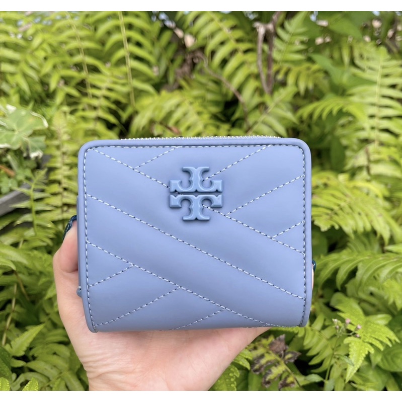 Kira Chevron Bi-Fold Wallet | tuixachhanghieu