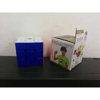 ลูกบิด รูบิคผึกสมอง ทรงลูกบาศก์ 3x3x3 ฝึกสมอง เพิ่มไอคิว ลื่น ทน (DianSheng White Rubiks Cube Magic Square 3 Layers)