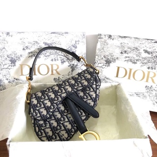 ❌ลดขาดทุน5890สุดท้าย❌ต  Oblique saddle bag(Ori) 📌size 20 cm.📌 📌สินค้าจริงตามรูป งานสวยงาม หนังแท้ 📌กล่อง ถุงผ้า ถุงกระด