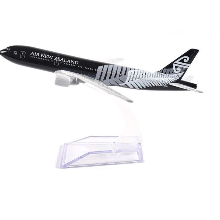 โมเดลเครื่องบิน AIR NEWZEALAND B777 ขนาด 16 ซม. Scale 1:400 ทำด้วยเหล็กอัลลอย มีขาตั้งโชว์ให้ เหมาะในการให้เป็นของขวัญ