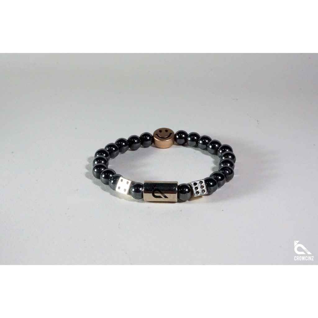 1290 บาท Crowcinz​ Dise​ Smiley​ Bracelet​ (Hematite/ V.2) กำไลข้อมือหินแท้ Fashion Accessories