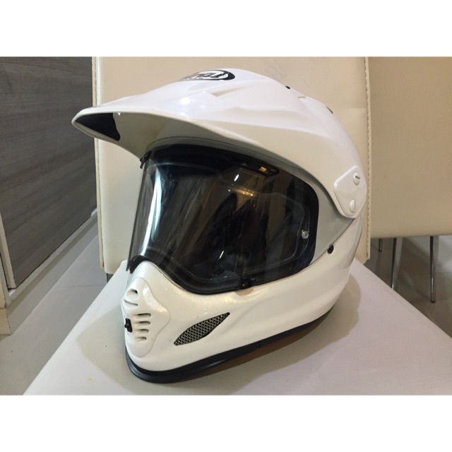 Arai Tour cross x 3 วิบาก touring น้ำหนักเบา  สีขาวมุข สวยๆ.ทรงเท่ๆ    ไซร์ m