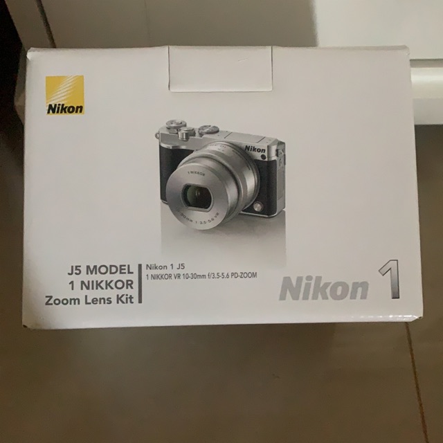 Nikon1 J5 + 10-30mm. มือ2 อุปกรไม่ครบ
