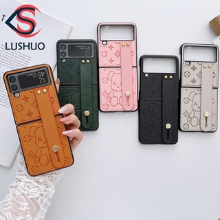 Lushuo เคสโทรศัพท์มือถือหนังแข็ง ผิวด้าน ลายการ์ตูนหมี หรูหรา พร้อมสายรัดข้อมือ สําหรับ Samsung Galaxy Z Flip 3 5G and Z Flip 4 1/2 Z Flip3 ZFlip3 ZFlip 3 4