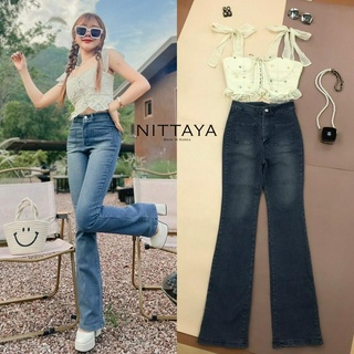 NITTAYA: เซตเสื้อครอปหลากสี มาพร้อมกับกางเกงยีนส์(*เช็คสต๊อกก่อนกดสั่ง)