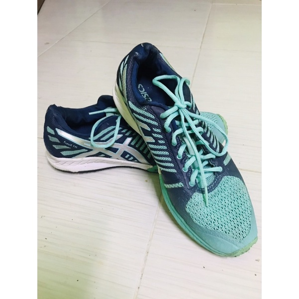 รองเท้า Asics แท้มือสอง