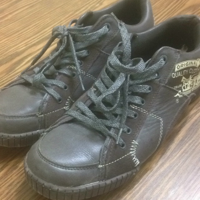 รองเท้าหนัง size uk 8 /us 9