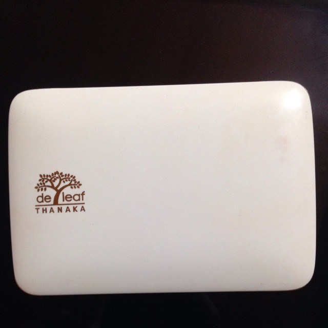 ส่งต่อ* แป้งDe leaf Tanaka สี 02 natural (สภาพ85%)