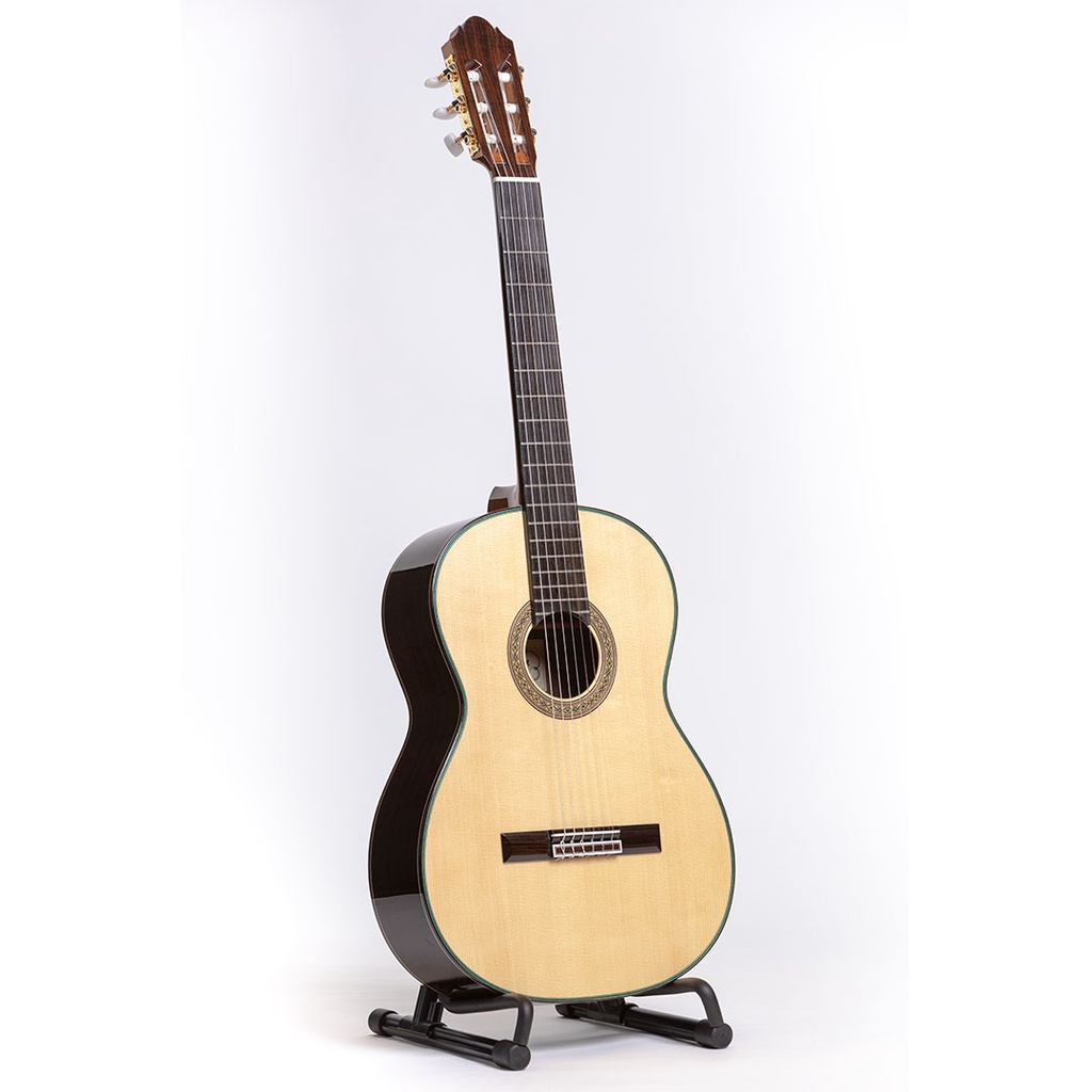 กีตาร์คลาสสิค Aranjuez รุ่น 725 All Solid (Spruce / Indian Rosewood)