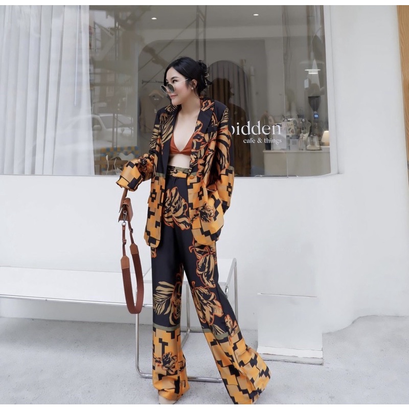 ส่งต่อ zoostudiox รุ่น Floral japanese blazer set