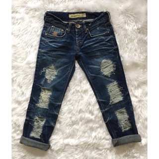 NEW!! Ripped boyfriend jeans