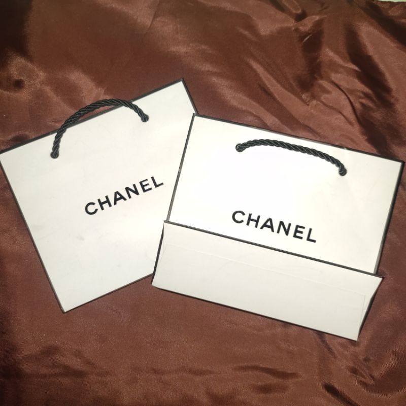 ถุงกระดาษแบรนด์เนม Chanel (size: xs) ของแท้