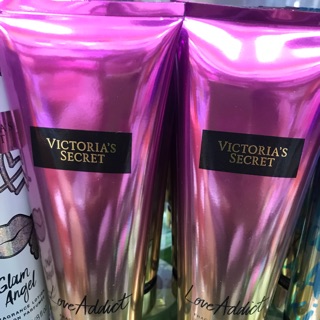 ใหม่ ! ล่าสุด  Victorias Secret Fragrant Lotion ,Lotion Parfumee 236ml. #Temptation    โลชั่นบำรุงผิวกาย