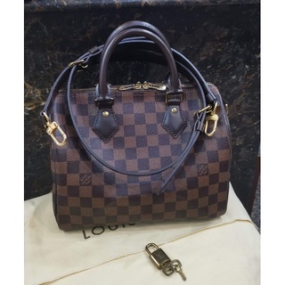 Like new LV Speedy Damier size 25