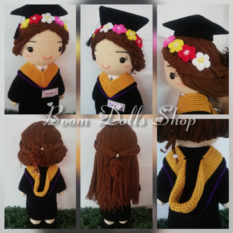 ตุ๊กตาถักรับปริญญาสาว ม.เชียงใหม่ ขนาด 12-20 นิ้ว
