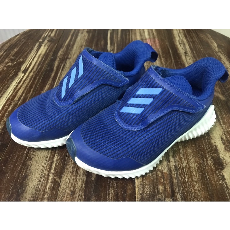 รองเท้าเด็ก Adidas Art G27166 shoes for kids ของแท้มือสองสภาพดี สีน้ำเงิน สภาพดี