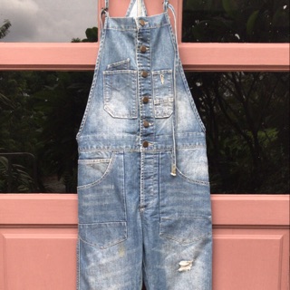 ชุดเอี๊ยม กระดุมหน้า สายปรับระดับได้ 👖