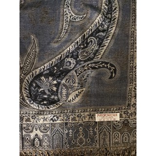ผ้าพันคอ/ผ้าคลุมไหล่ Pashmina สีเทาดำ ลายทอง