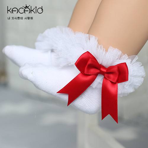 ถุงเท้าเด็กหญิง แบบพู่แต่งโบว์สีแดง พร้อมส่ง