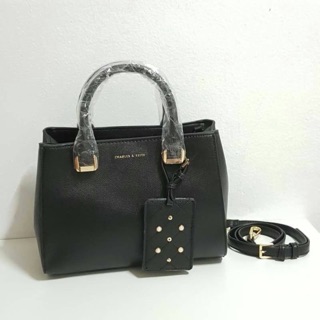 กระเป๋าสะพาย CHARLES Bags. Black large top handle handbag