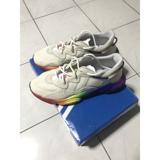 รองเท้า Adidas OZWEEGO PRIDE