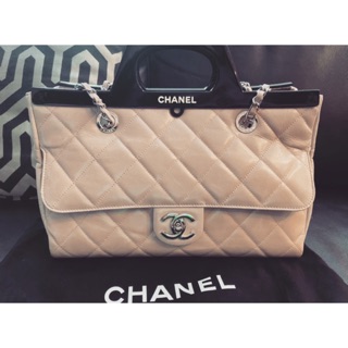 SOLD ❤️❤️❤️💋💋Chanel Tote bag Large Sizer